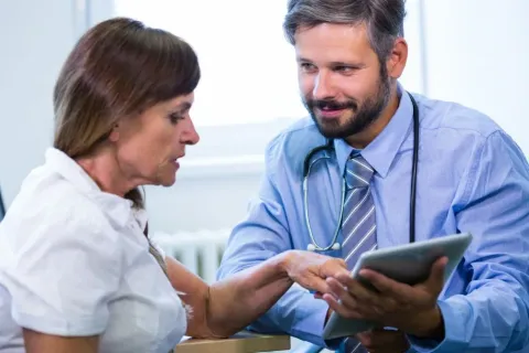 Schlafmittel Liste: Die wichtigsten Wirkstoffe, Wirkungen & Risiken in Deutschland