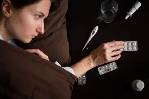 Wie Zolpidem und Nitrazepam Schlaflosigkeit behandeln: Ein Vergleich von Schlafmitteln